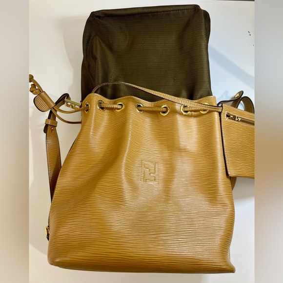 Fendi Epi‎ Bag - Picture 10 of 14